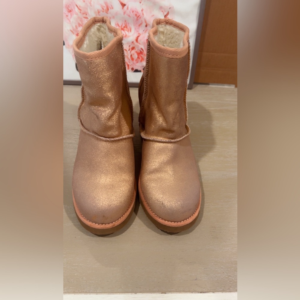 Nine West rose gold hidden heel booties 9